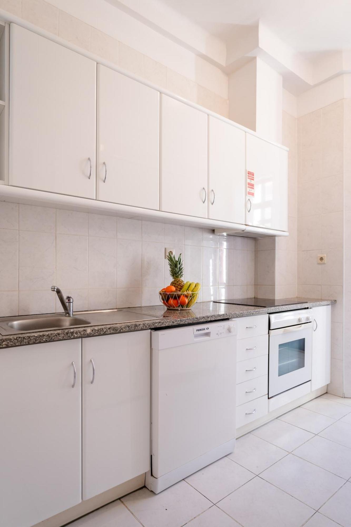 Host Wise - Spacious Comfortable Apartment - Balcony OOporto Esterno foto