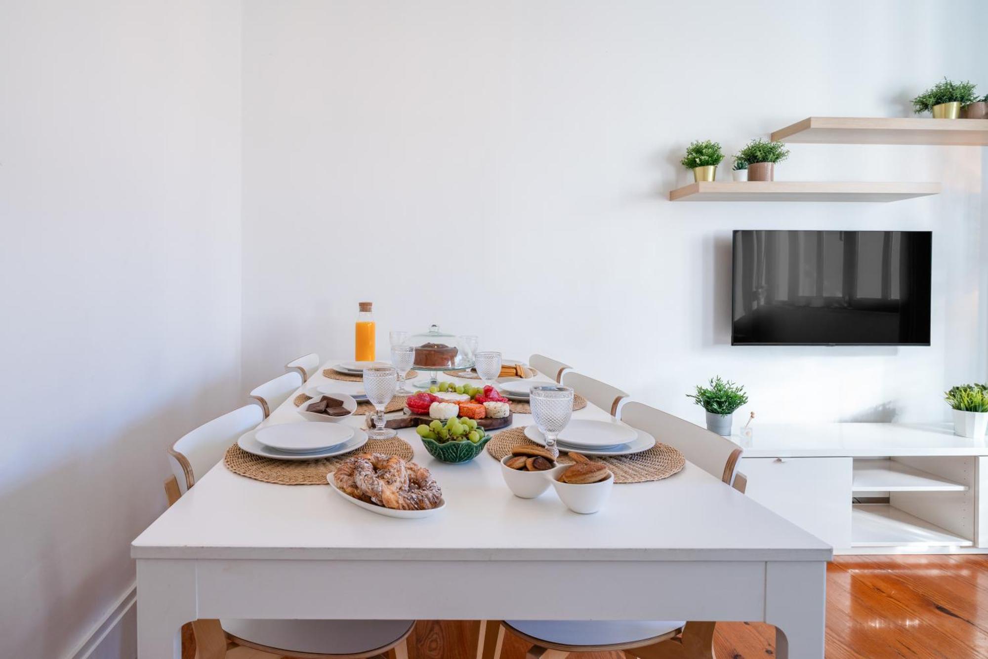 Host Wise - Spacious Comfortable Apartment - Balcony OOporto Esterno foto