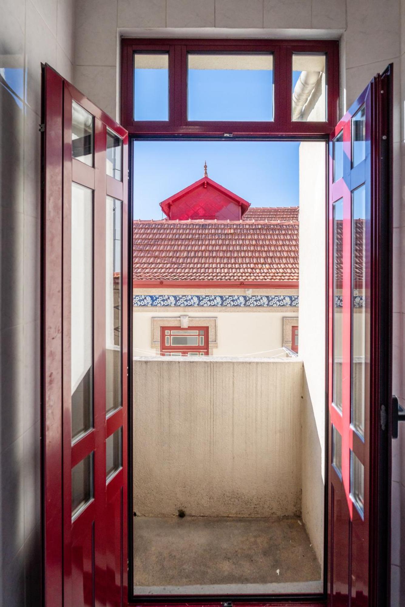 Host Wise - Spacious Comfortable Apartment - Balcony OOporto Esterno foto